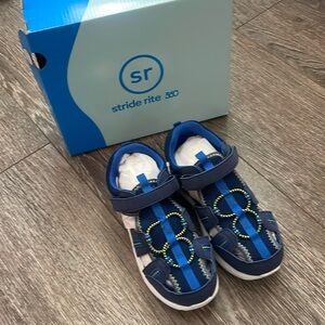 NIB Stride Rite boys Iggy sneaker sandals
